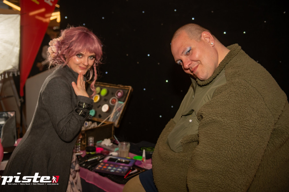 Goliaths UE30 Party Teil 1