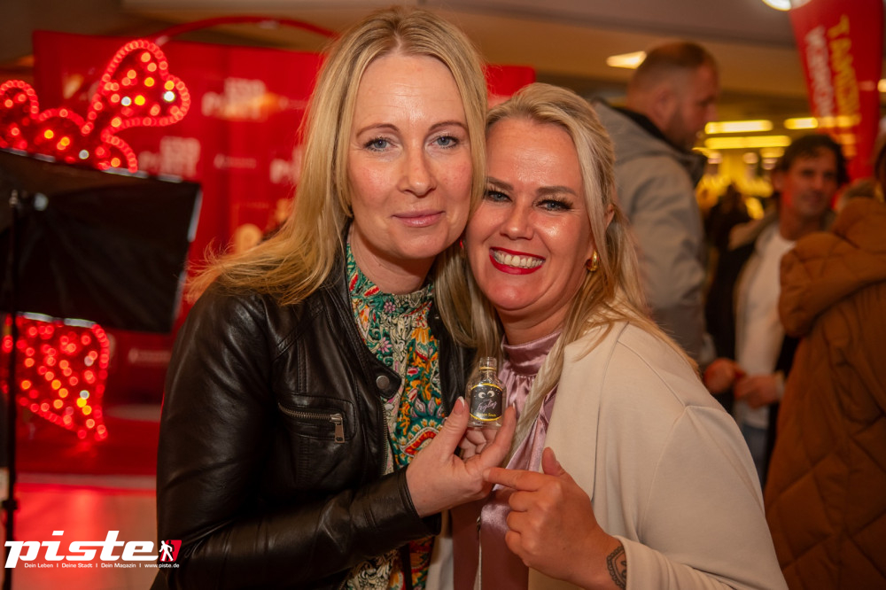 Goliaths UE30 Party Teil 1