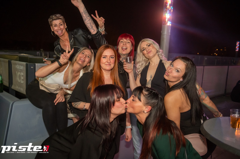 Goliaths UE30 Party Teil 1