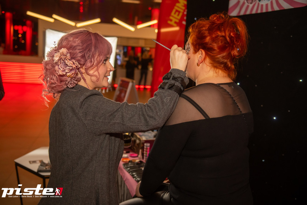 Goliaths UE30 Party Teil 1