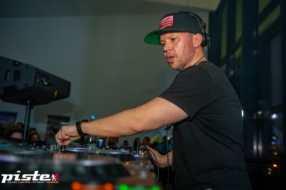 Goliaths UE30 Party Teil 1