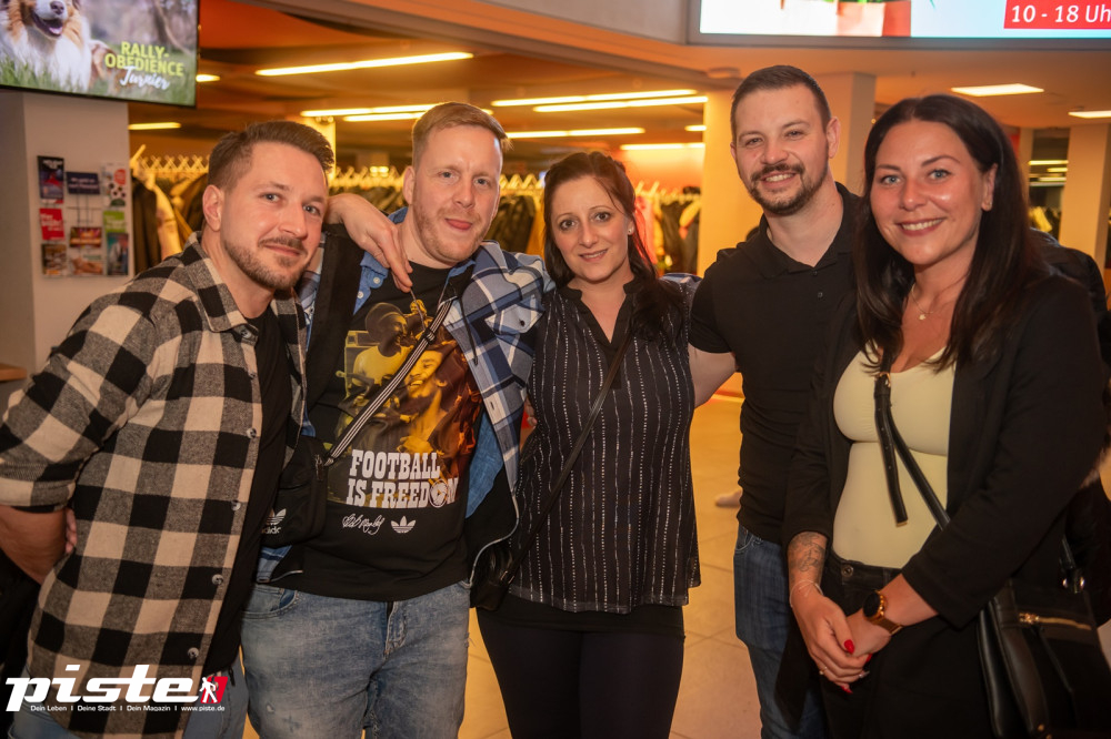 Goliaths UE30 Party Teil 1