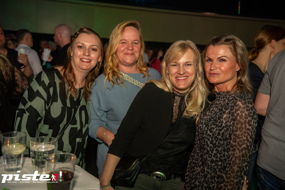 Goliaths UE30 Party Teil 1