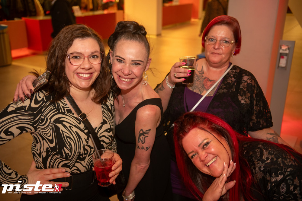 Goliaths UE30 Party Teil 1