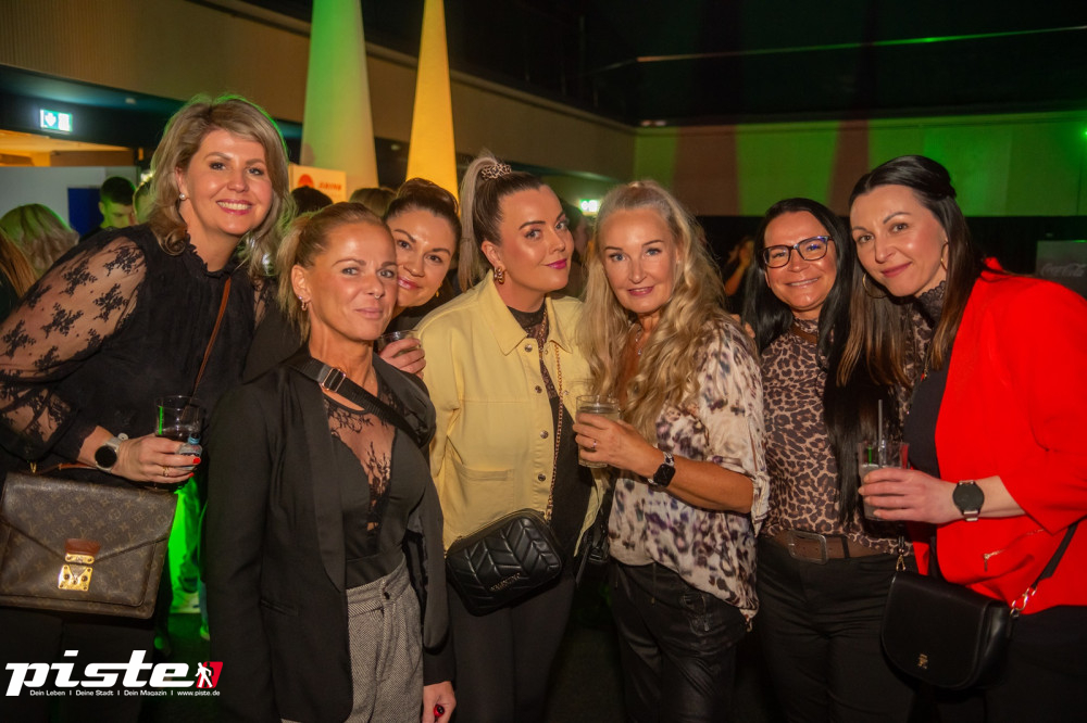 Goliaths UE30 Party Teil 1