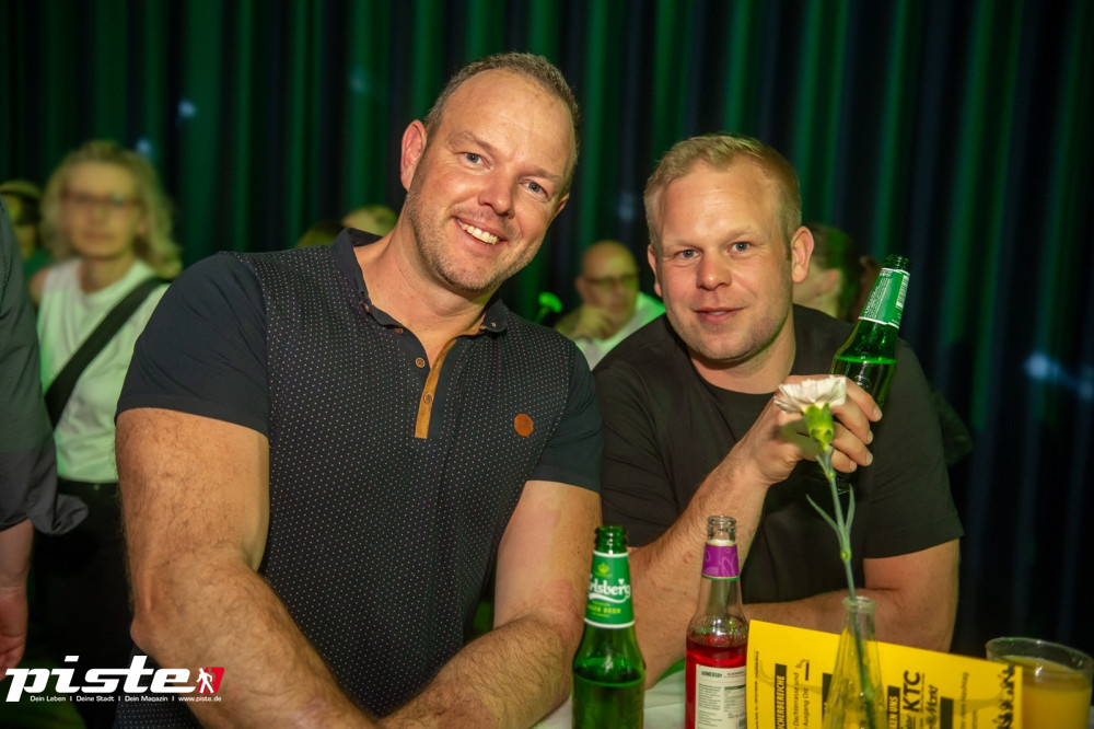 Goliaths UE30 Party Teil 1