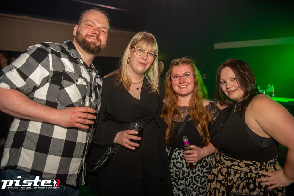 Goliaths UE30 Party Teil 1