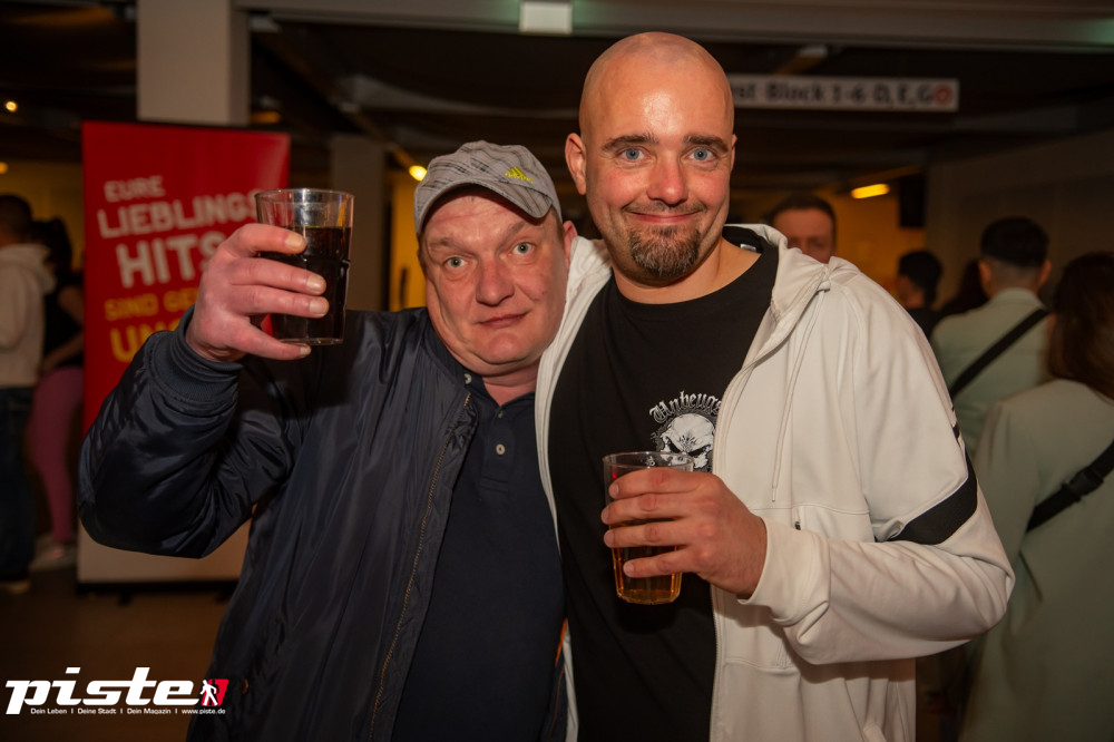 Goliaths UE30 Party Teil 1