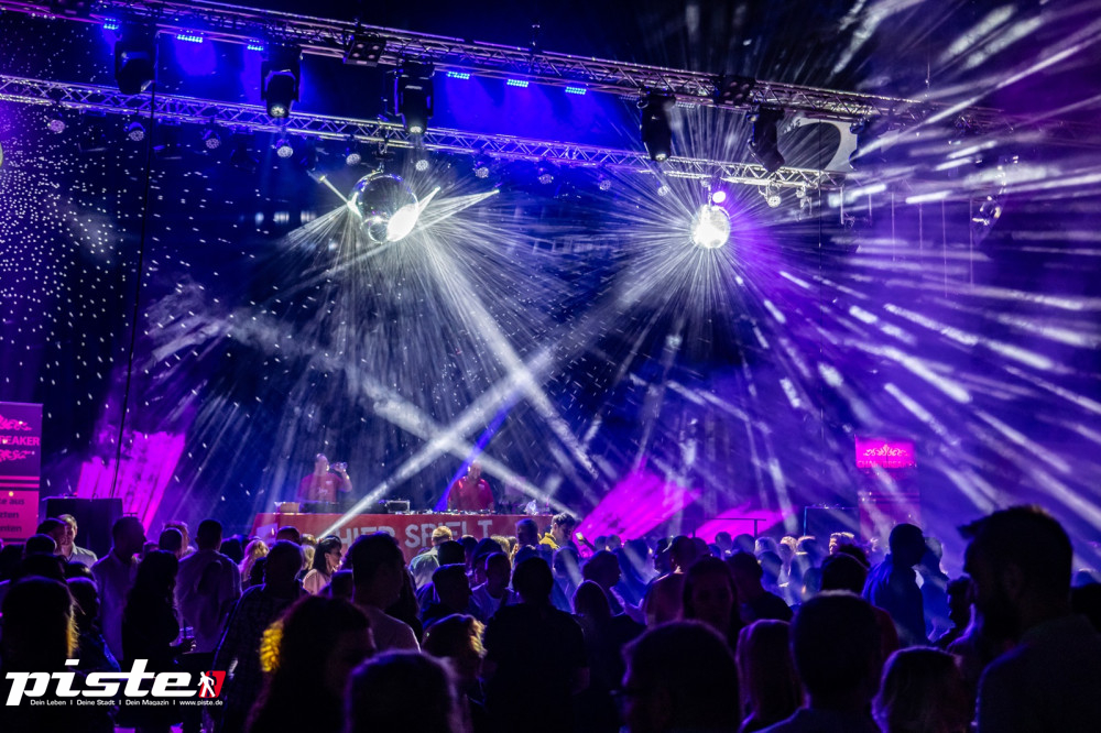 Goliaths UE30 Party Teil 1