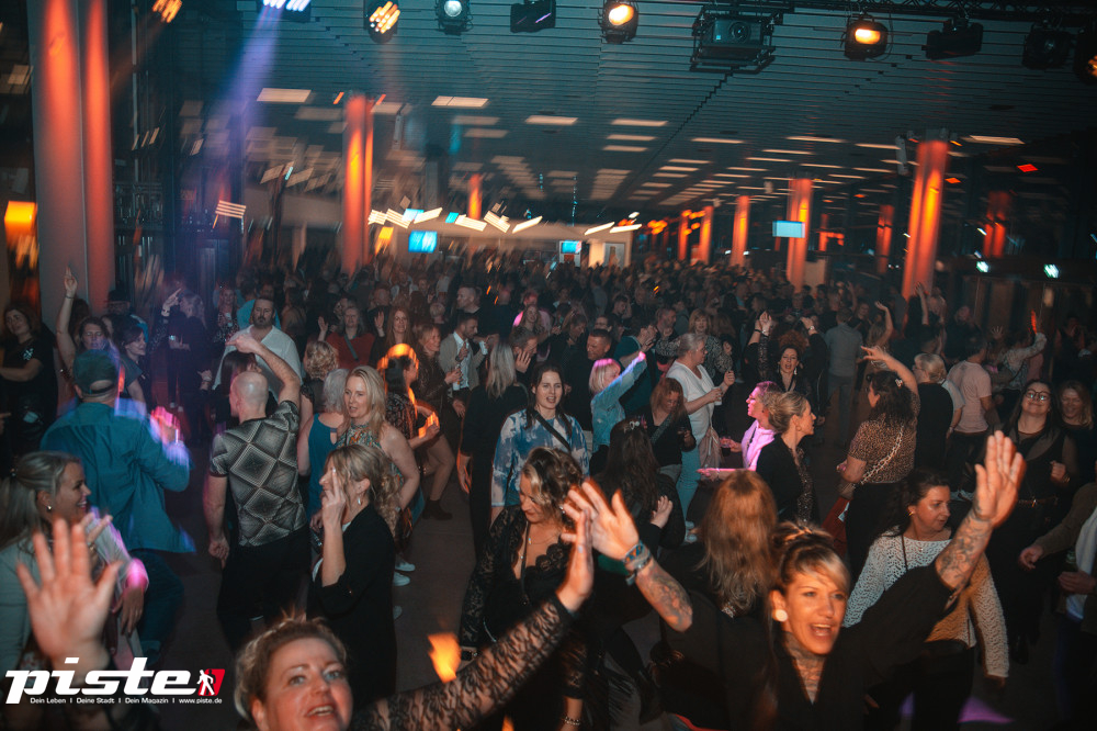 Goliaths UE30 Party Teil 2