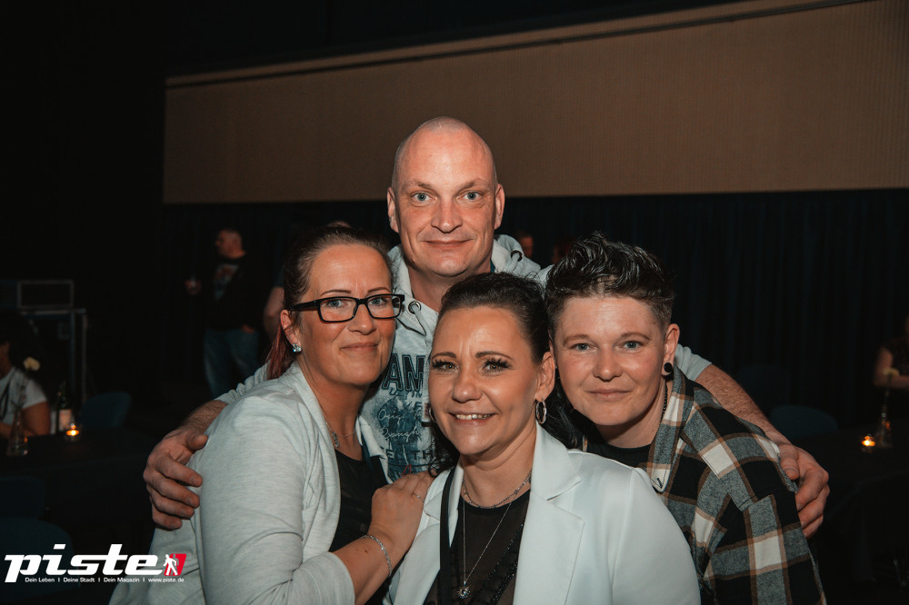 Goliaths UE30 Party Teil 2