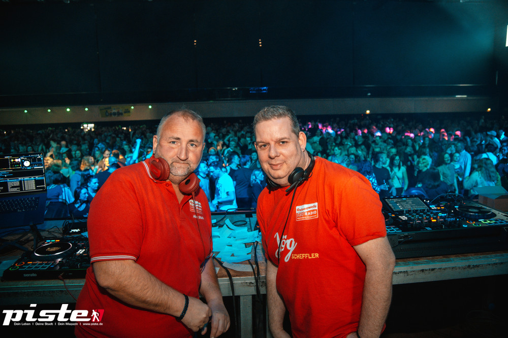 Goliaths UE30 Party Teil 2