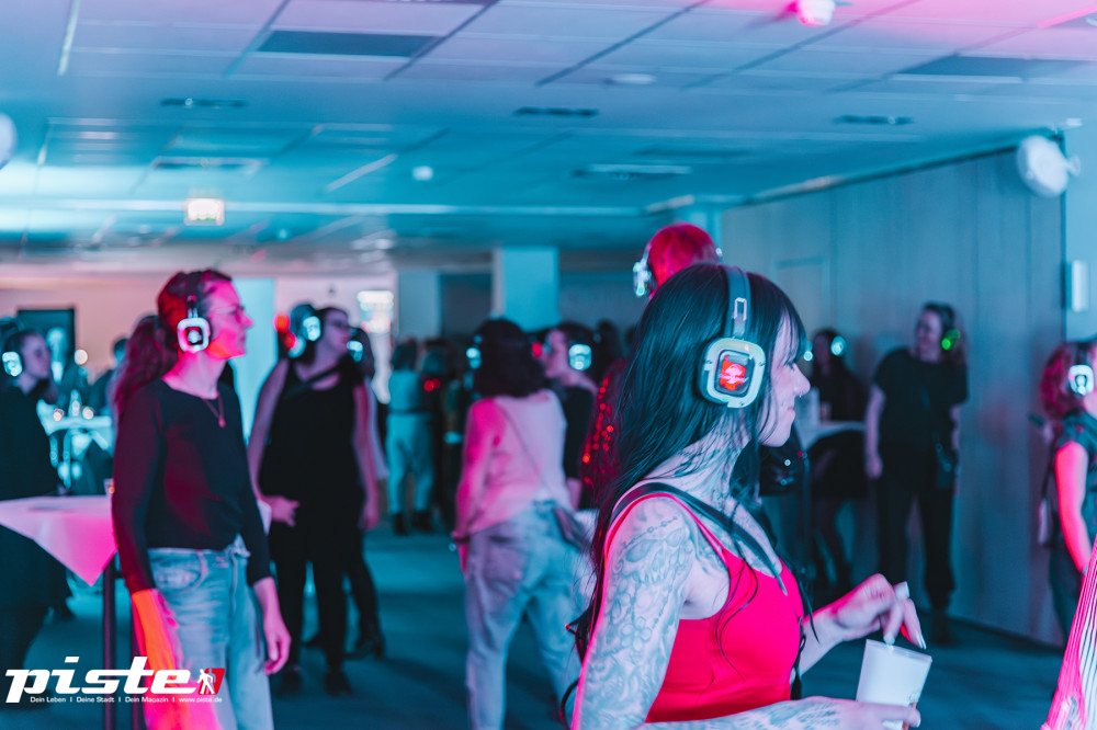 Goliaths UE30 Party Teil 2