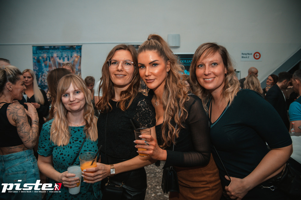 Goliaths UE30 Party Teil 2