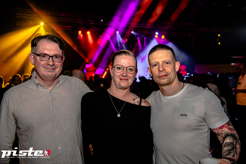 Goliaths UE30 Party Teil 2