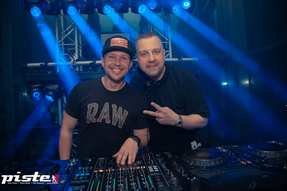 Goliaths UE30 Party Teil 2