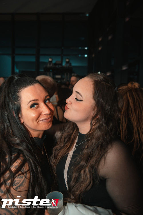 Goliaths UE30 Party Teil 2