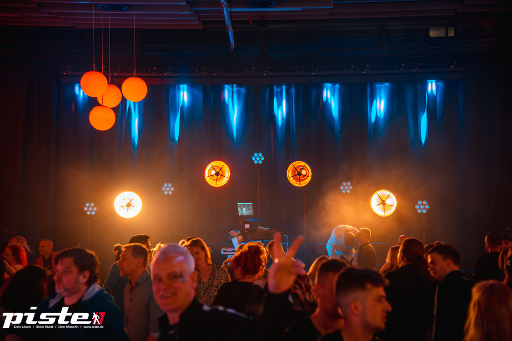 Goliaths UE30 Party Teil 2