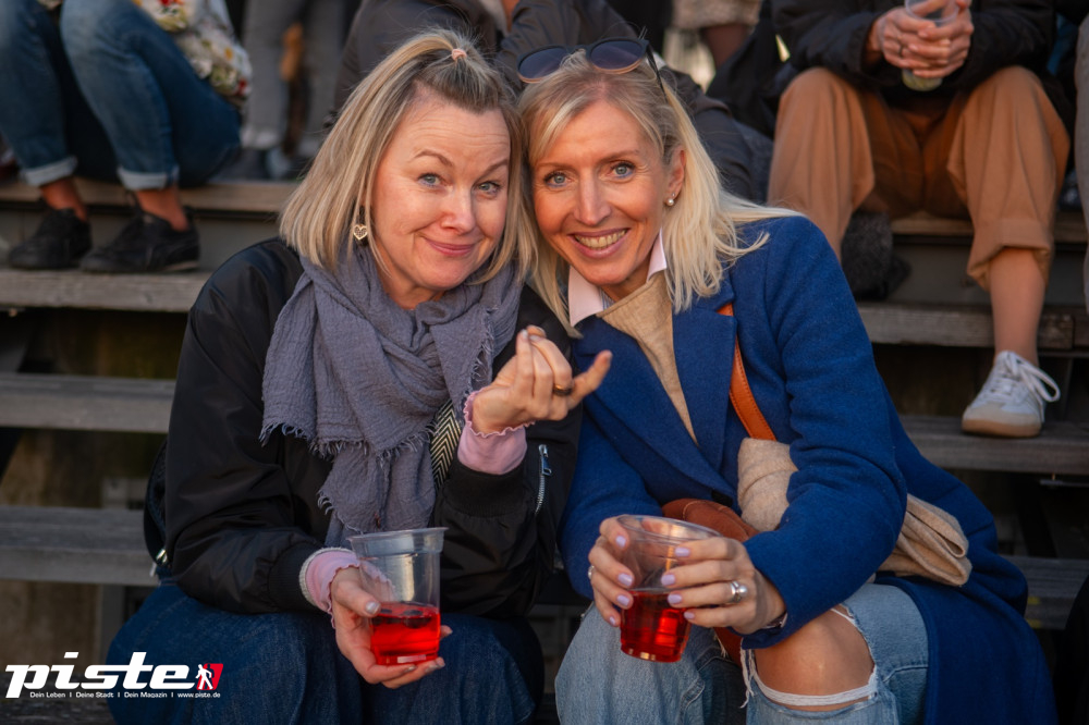 After Work Lounge: Tanz in den Mai