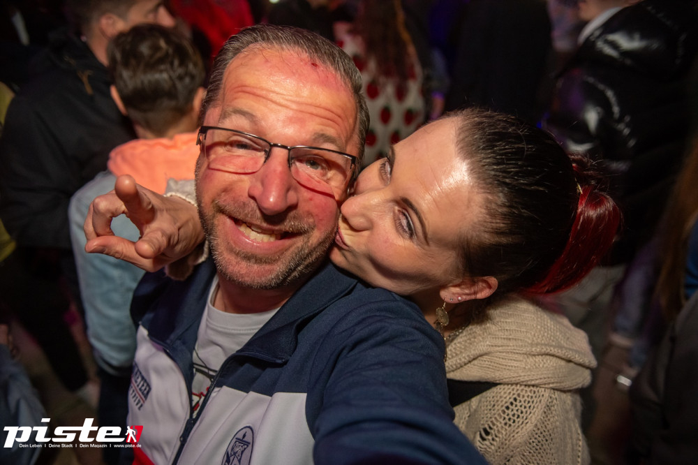After Work Lounge: Tanz in den Mai