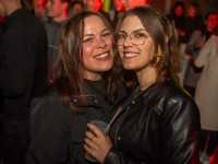 After Work Lounge: Tanz in den Mai