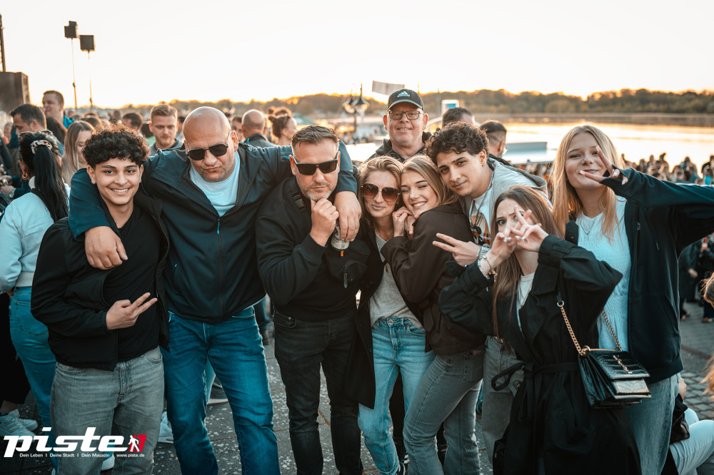 After Work Lounge: Tanz in den Mai Galerie 2