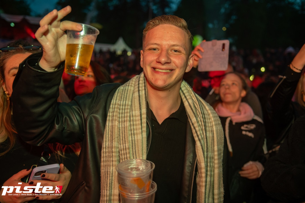 Und draußen tanzt der Bär