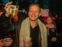 Und draußen tanzt der Bär