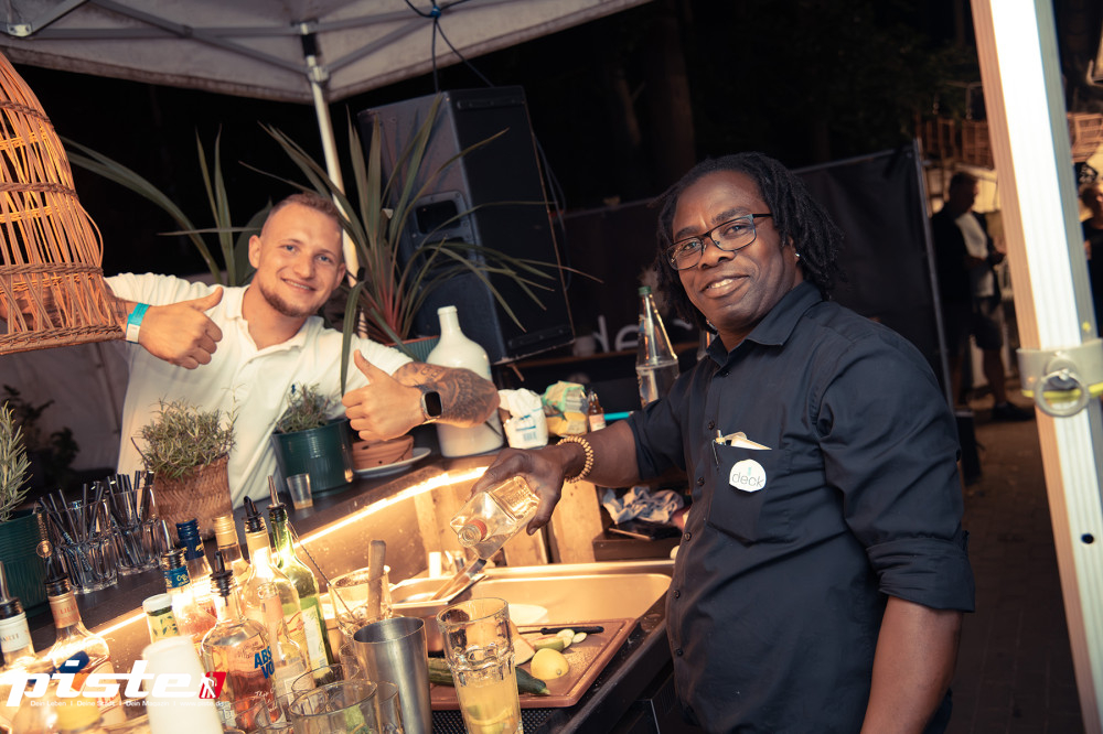 Choco Club Beach Party
