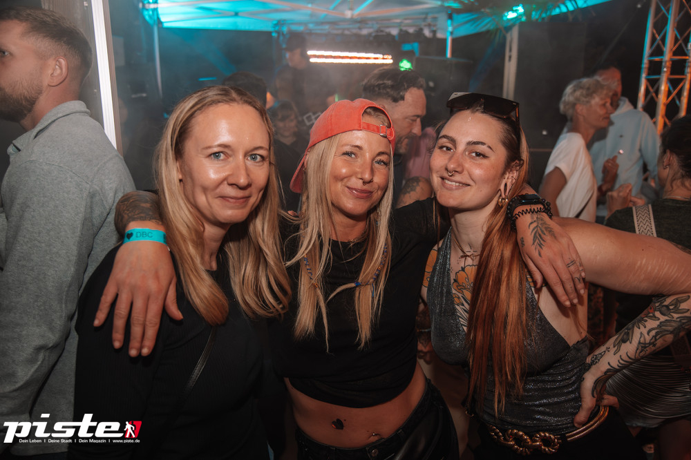 Choco Club Beach Party