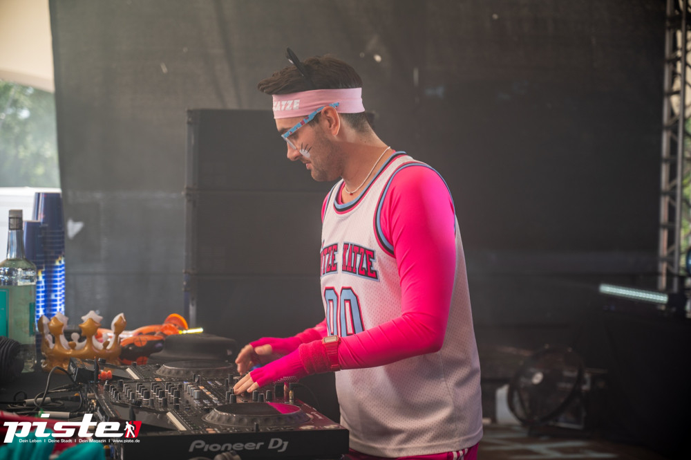 Mega 90er Open Air