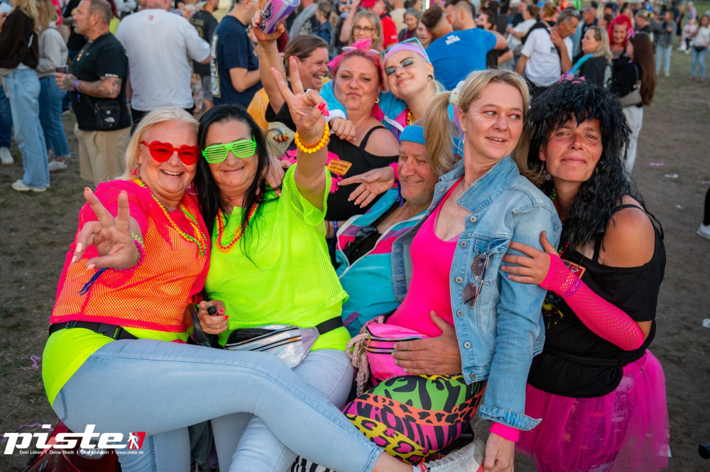 Mega 90er Open Air