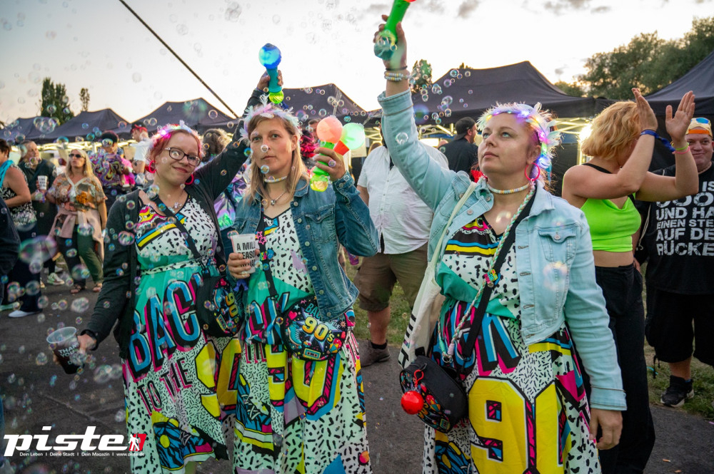 Mega 90er Open Air