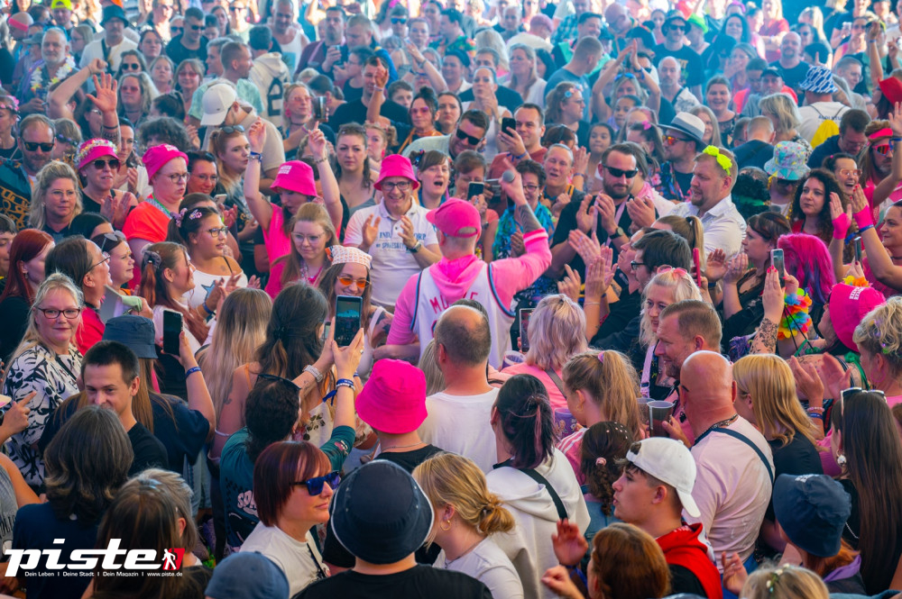 Mega 90er Open Air