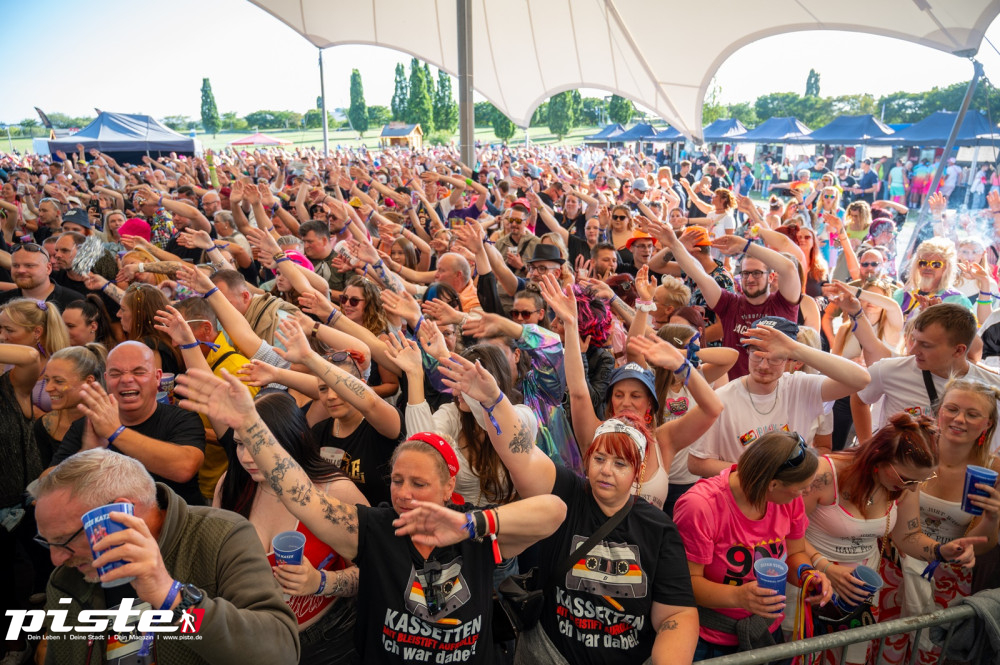 Mega 90er Open Air