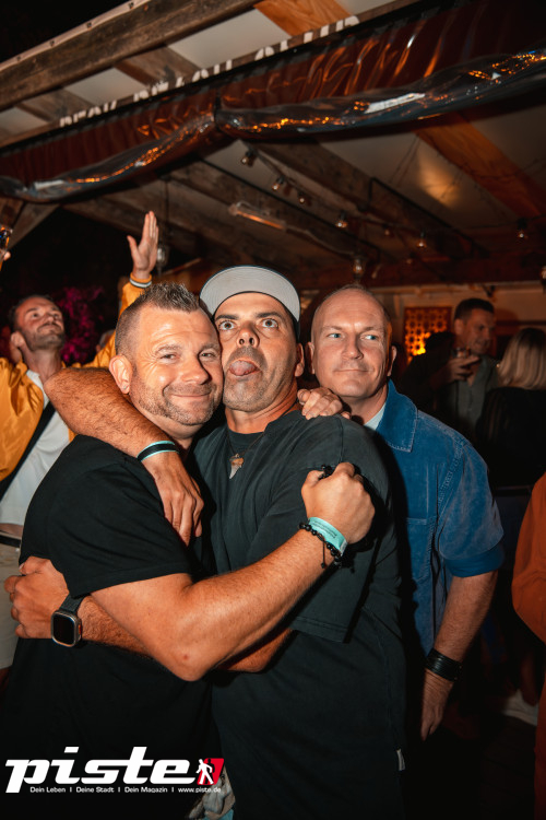 Beach Party Tragedie Night
