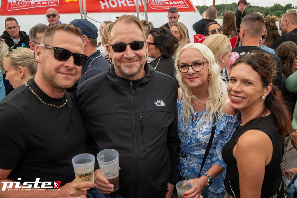 Ostseewelle Bootsparty