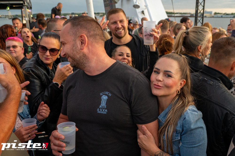 Ostseewelle Bootsparty