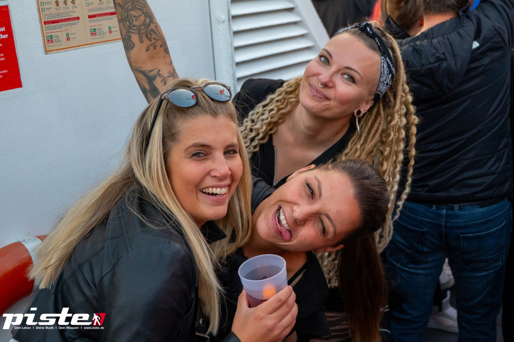Ostseewelle Bootsparty