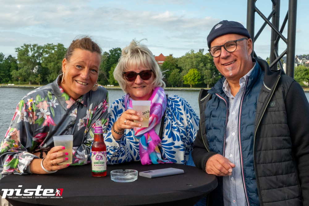 Ostseewelle Bootsparty