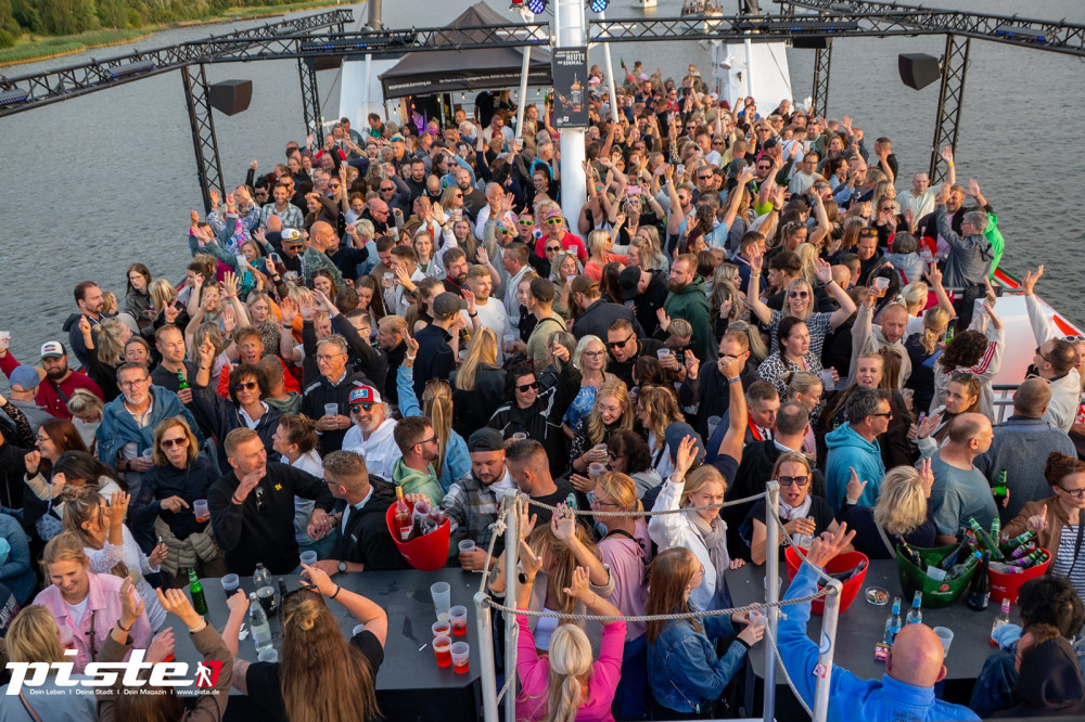 Ostseewelle Bootsparty