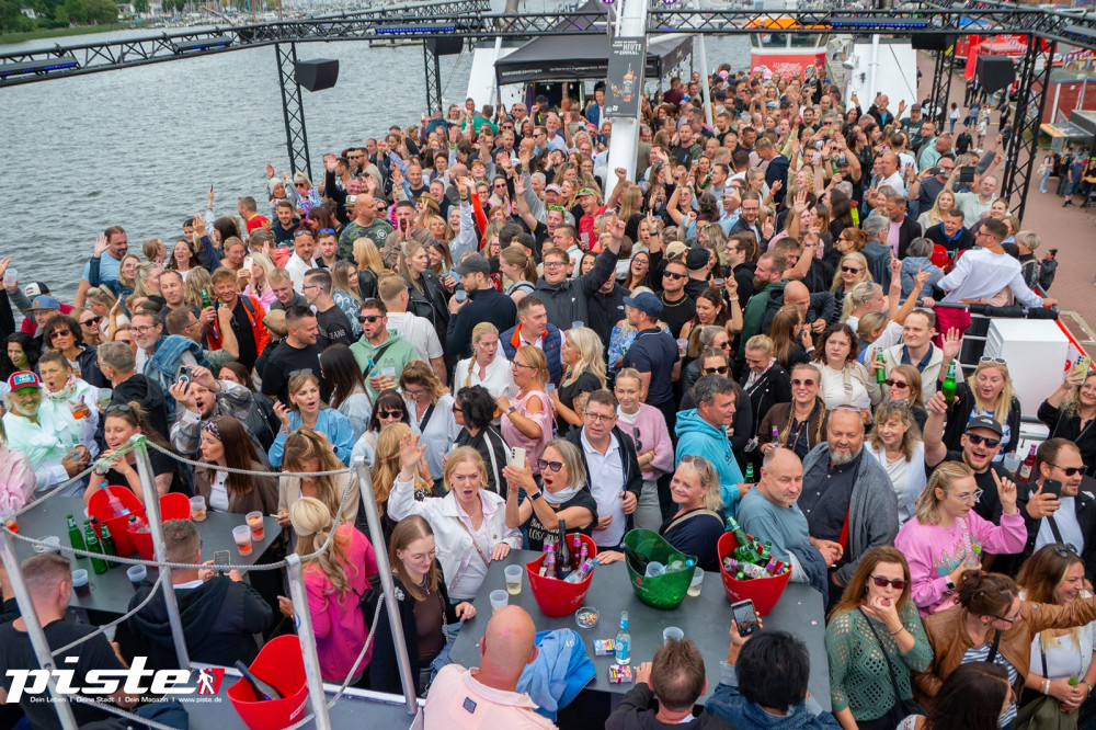 Ostseewelle Bootsparty