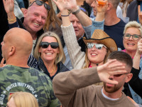 Ostseewelle Bootsparty