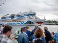 Cruise Sail
