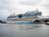 Cruise Sail