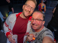 Und drinnen tanzt der Bär
