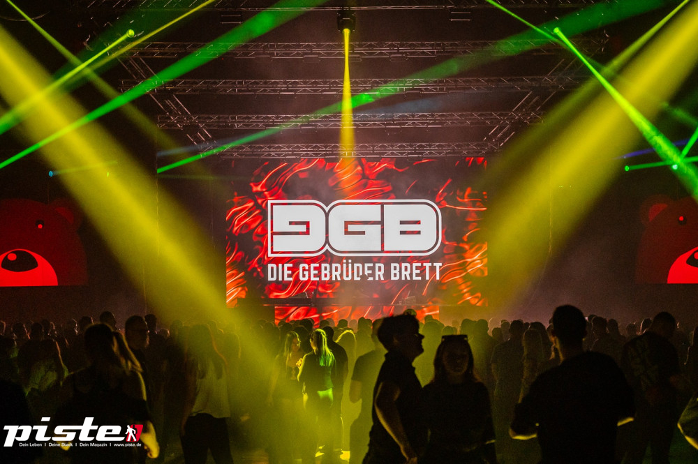 Und drinnen tanzt der Bär