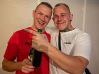 Und drinnen tanzt der Bär