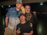 Und drinnen tanzt der Bär
