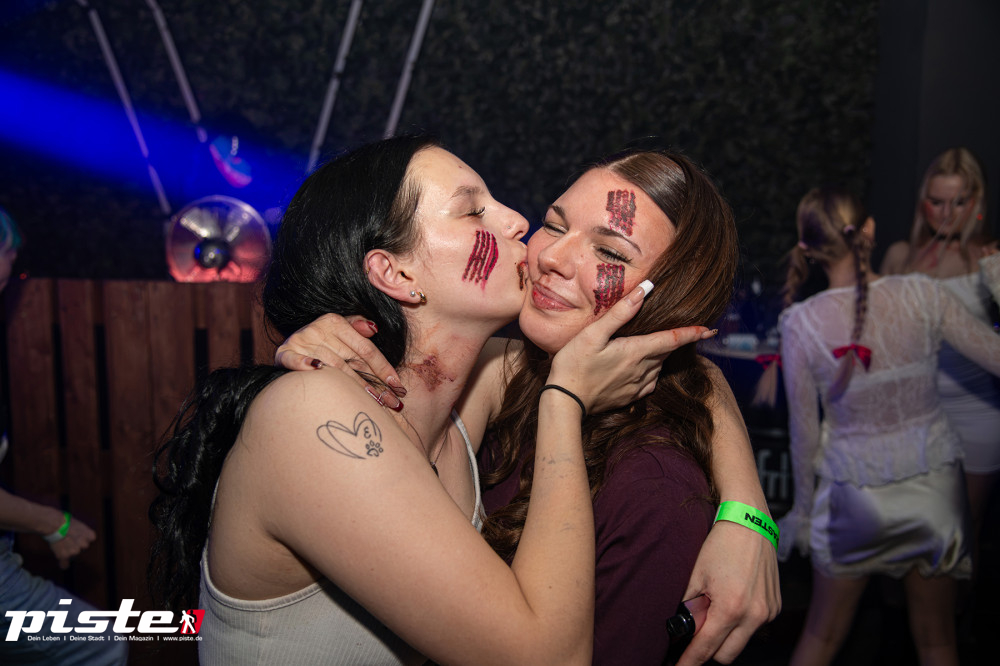 Houserasten meets Kxxma